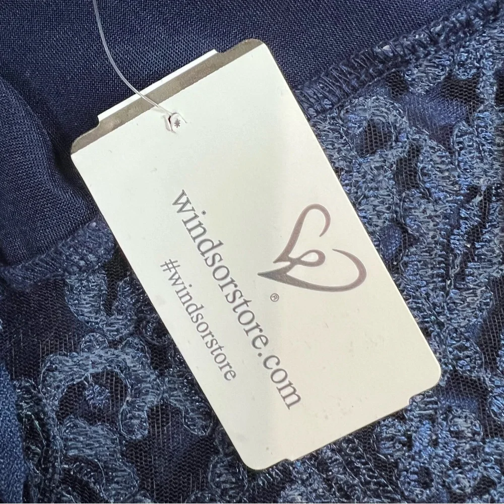 NWT Windsor Navy Lace Gown - Picture 8 of 9